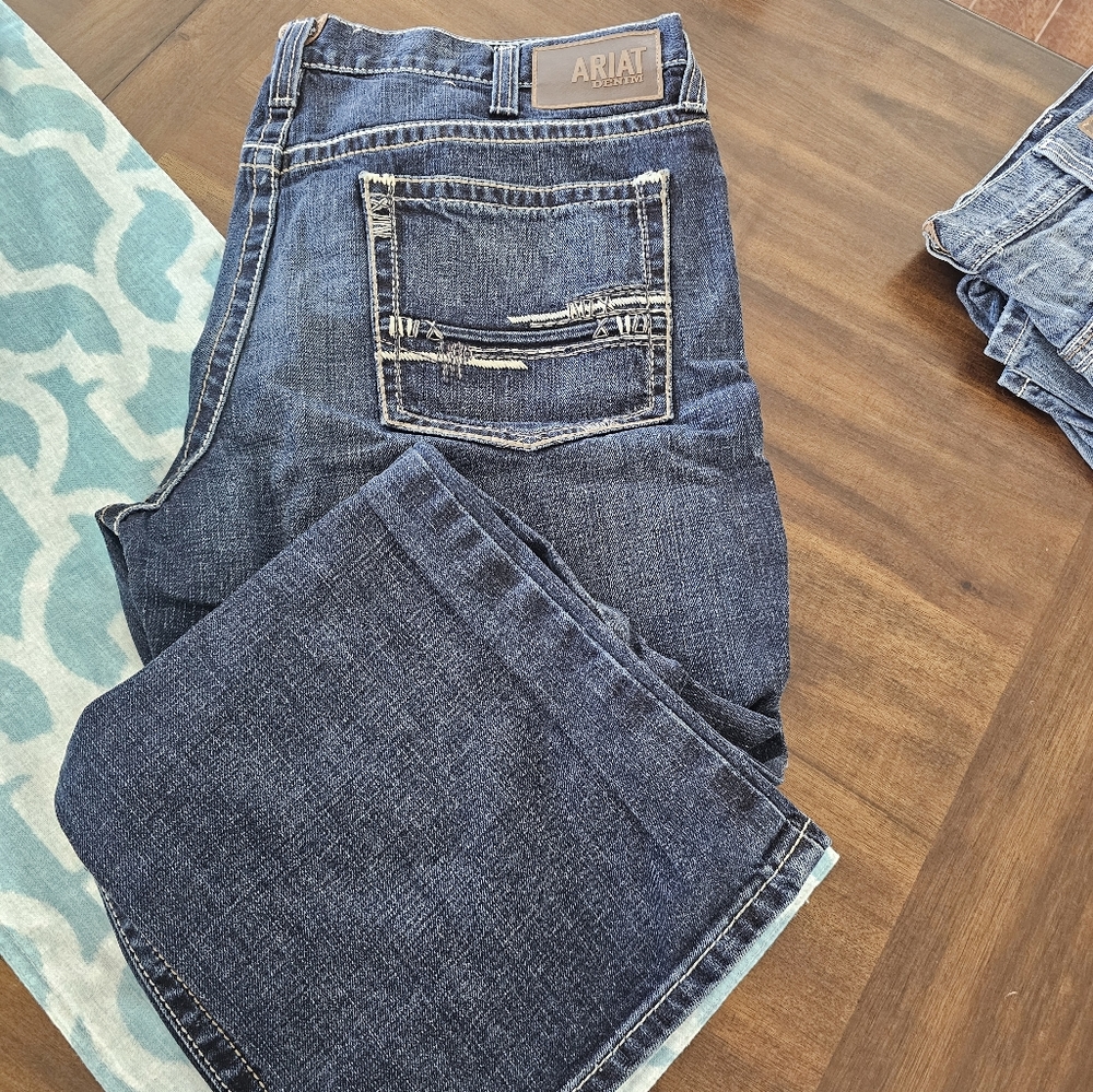 Ariat Mens 38×30 jeans